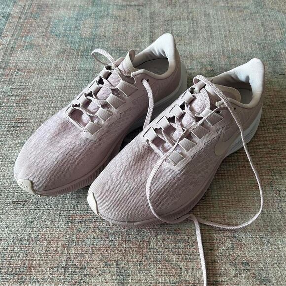 Nike Zoom Running Sneakers • Size 8.5 • Dusty Pink • Lightweight Trainers - Picture 1 of 3